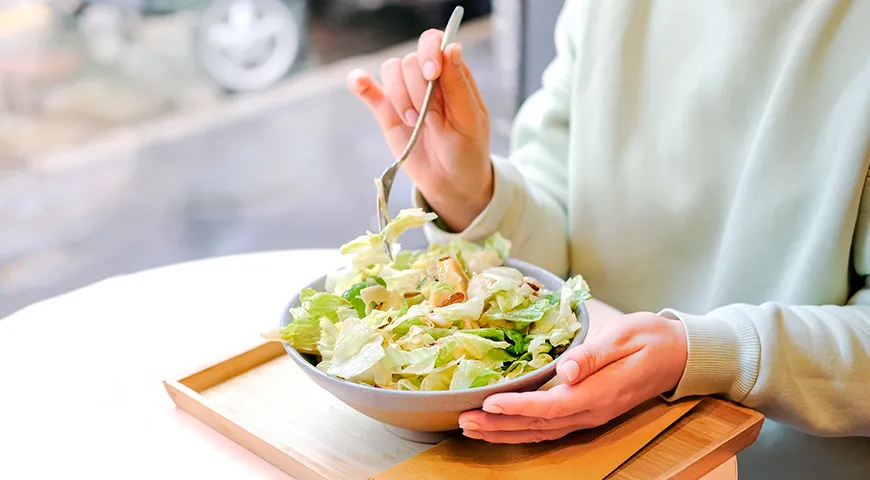 Das klassische chinesische Diätmenü enthält viel Gemüse, Blattsalate und Kräuter.