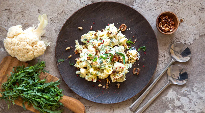 Gurkensalat mit Blumenkohl