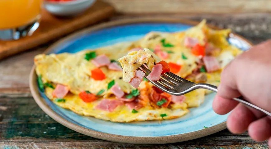 Menü für einen Tag für die zweite Stufe der Kreml-Diät – Omelett zum Frühstück