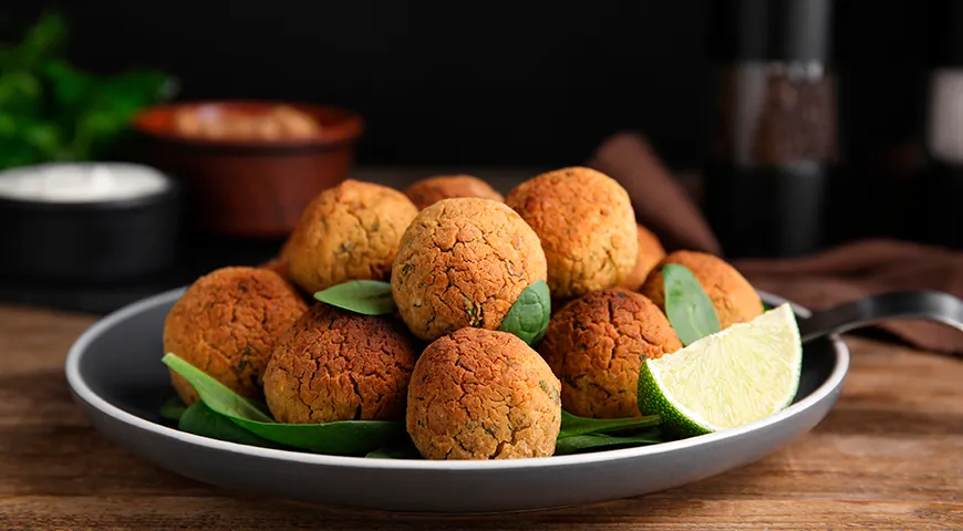 Buchweizen-Zucchini-Falafel