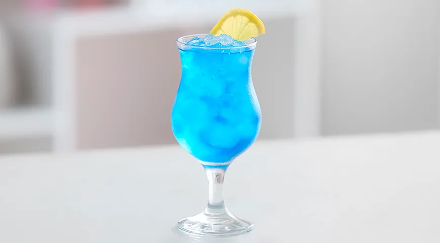 Alkoholfreier Cocktail „Blue Lagoon“ 