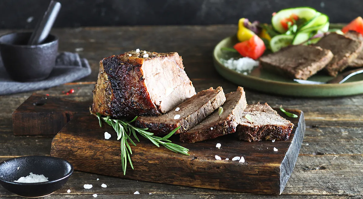 Marinade mit Senf zum Braten von Rindfleisch in der Hülse