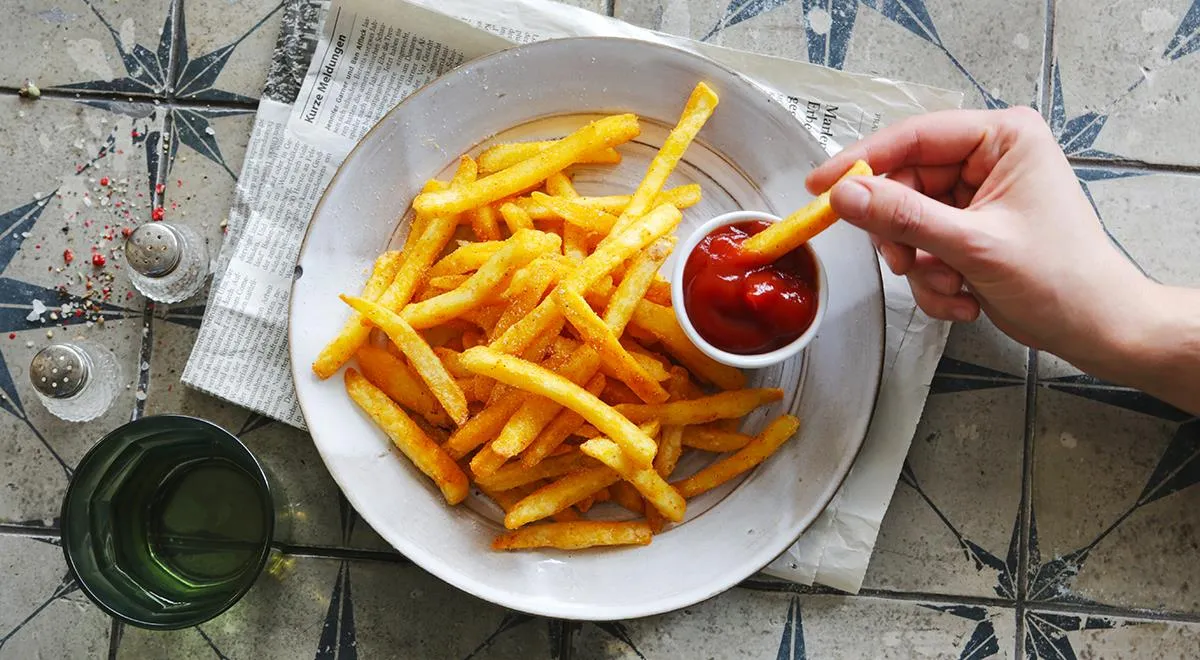 Knusprige Pommes frites im Ofen, schnell zubereitet