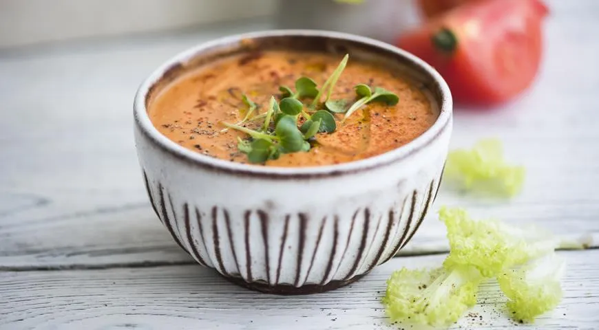 Leichte Wassermelonen-Gazpacho