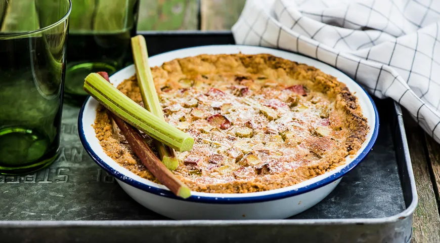 Shortbread-Kuchen mit Rhabarber