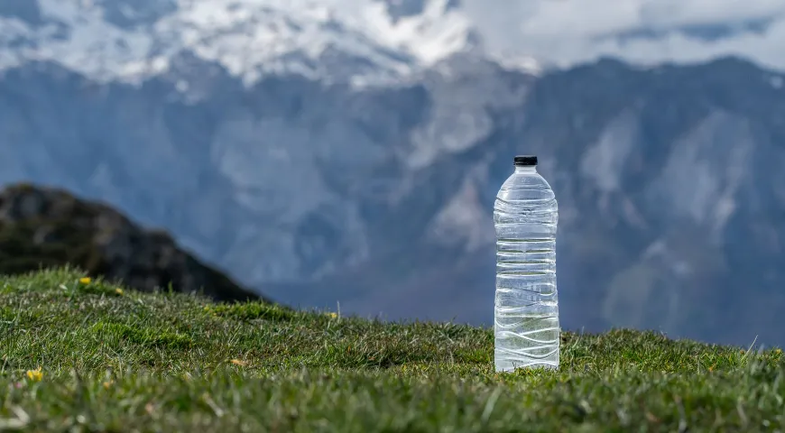 Nur Wasser aus natürlichen Quellen gilt als mineralisch.