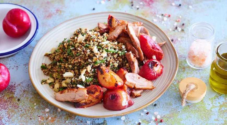 Quinoa-Salat mit geräucherter Ente