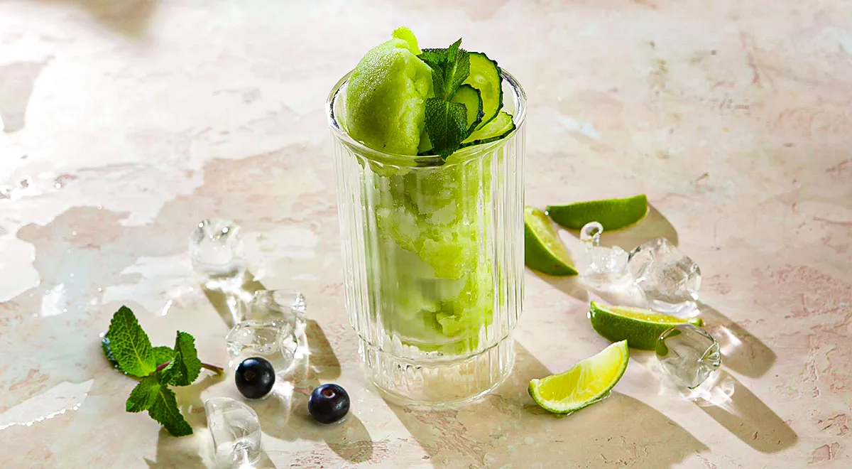 Mojito mit Gurkensorbet