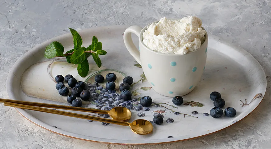 Quarkfüllung für Kuchen mit Kondensmilch und Butter