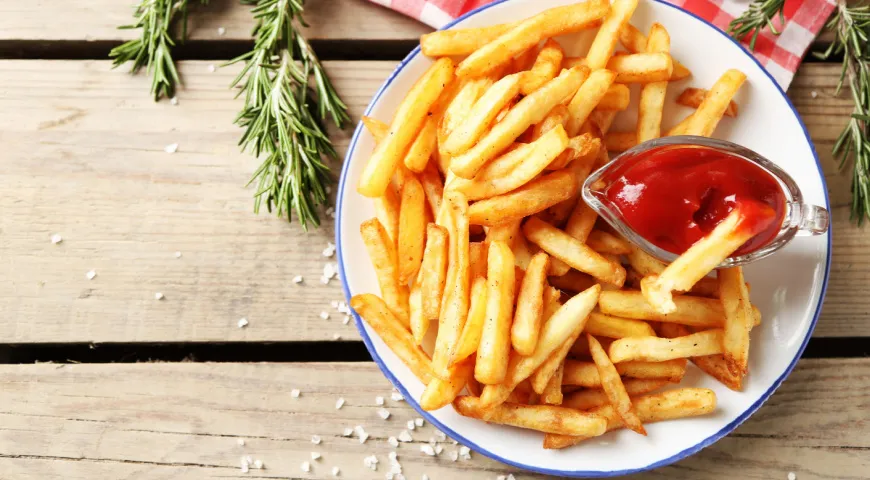 Würzige Tomatenmarksauce für Pommes