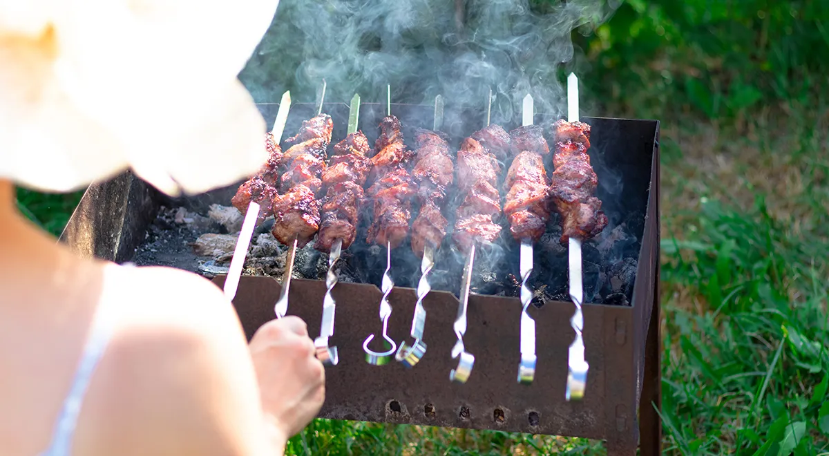 12 BBQ- und Grilltricks, die Ihnen unabhängig von Ihrer Erfahrung weiterhelfen