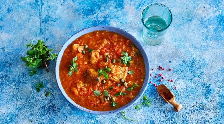 Unglaublich leckere toskanische Tomatensuppe mit Brot